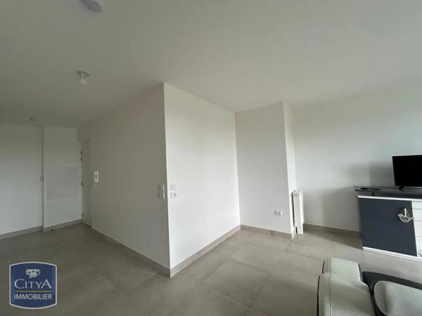 Appartement à louer 2 pièces 47.8m² Arpajon (91290)