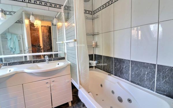 Appartement à vendre    3 pièces • 70 m2 Le Mée-sur-Seine