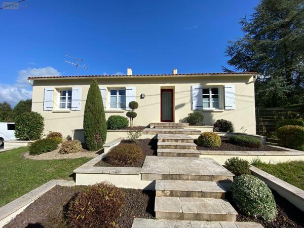 Maison à vendre à Les Herbiers en Vendée (85500), ref : 85013-1090035   
Petit-Bourg