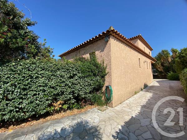 Maison à vendre  7 pièces - 175 m2 LA LONDE LES MAURES - 83