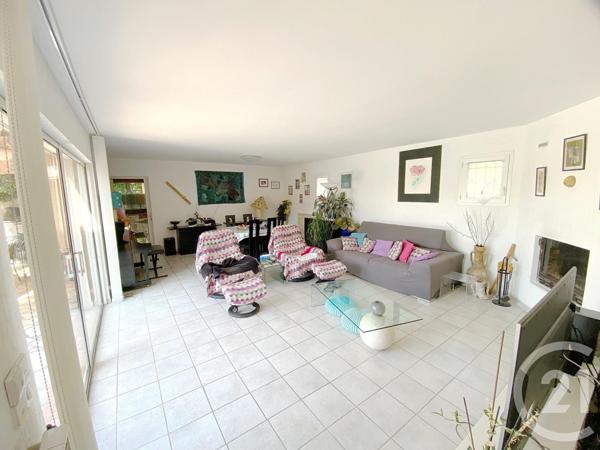 Maison à vendre  7 pièces - 175 m2 LA LONDE LES MAURES - 83