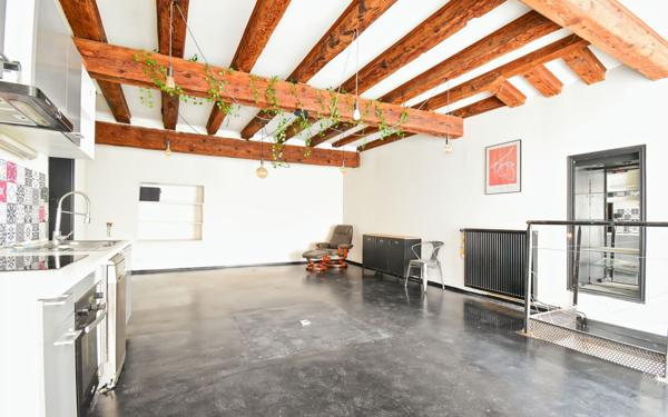 Appartement à vendre    2 pièces • 67 m2 Valence