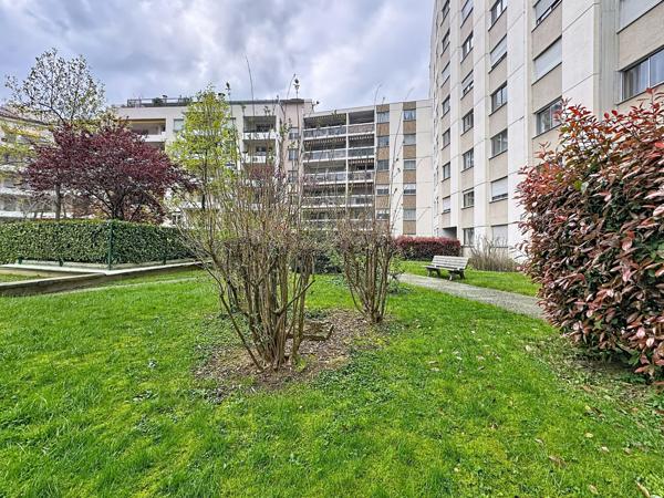 Lyon (69007) T3 83m² + GRAND BALCON + DOUBLE GARAGE (38 m²) Situé à Lyon 7e – Rue Jules Brunard