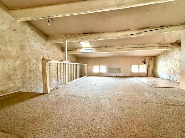 Maison de village de caractère de 220 m² avec jardin