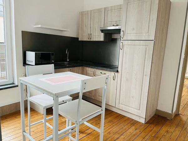 APPARTEMENT MEUBLE A LOUER PROCHE GARE  ET CENTRE VILLE ST QUENTIN 02100