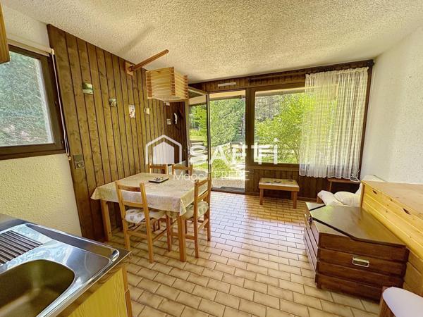 Dans résidence calme