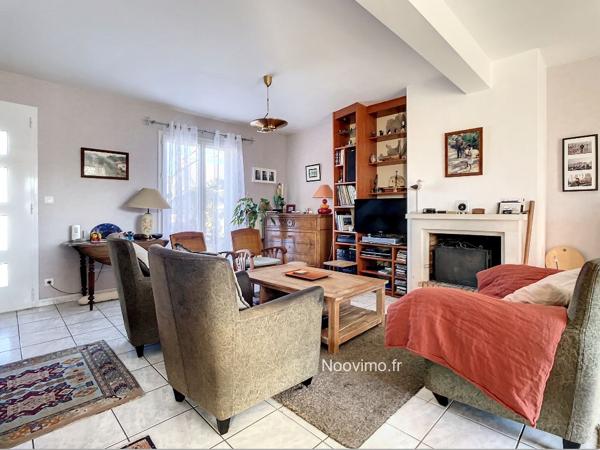 Maison 5 chambres, piscine, ss-sol complet