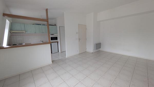 Appartement 2 pièces à vendre Périgny - 17180 / Réf: 275LR