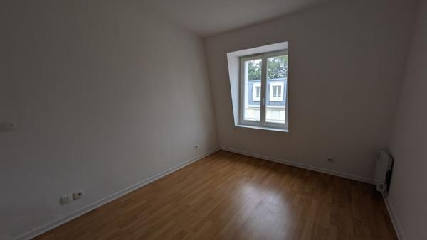 Appartement 2 pièces à vendre Périgny - 17180 / Réf: 275LR
