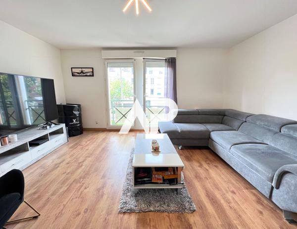 Appartement Beaumont-sur-Oise 2 pièces 47 m2 Loyer 990 €/mois charges comprises **  - Référence  1701