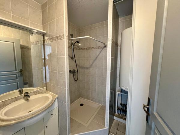 APPARTEMENT T2 (Parking+extérieur) Secteur Lycée Bon Secours