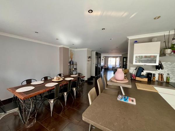 Magnifique F5 rénové par architecte avec garage en sous sol