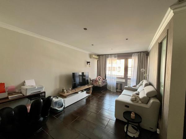 Magnifique F5 rénové par architecte avec garage en sous sol