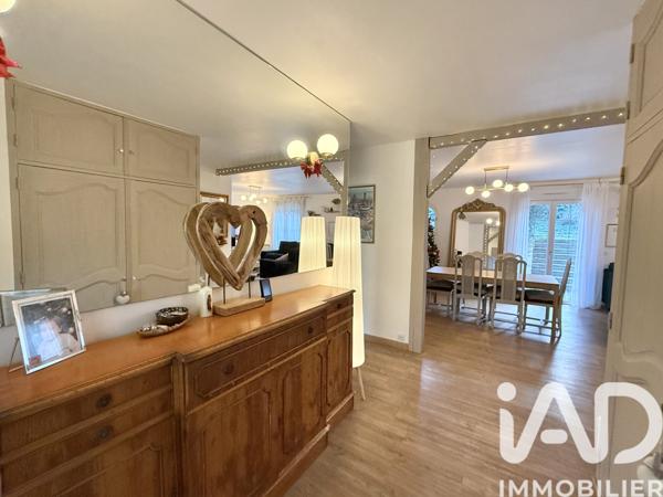 Maison à vendre 7 pièces 182 m² Le Coudray-Montceaux