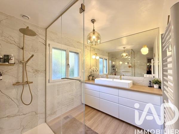 Maison à vendre 7 pièces 182 m² Le Coudray-Montceaux