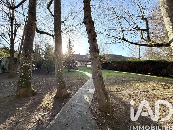 Maison à vendre 7 pièces 182 m² Le Coudray-Montceaux
