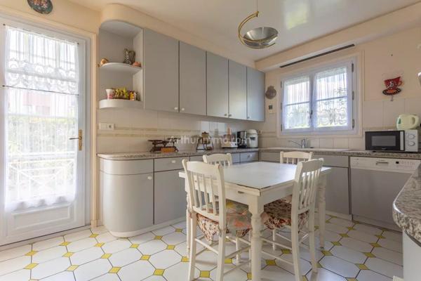 Vente Maison 6 pièces 193 m2 à Montlhéry
