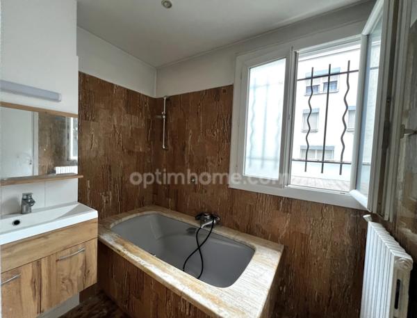Appartement à vendre 2 pièces (45 m²) PARIS 18EME ARRONDISSEMENT (75)