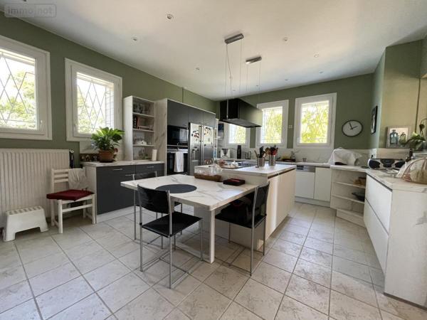 Maison à vendre à Mont-Saint-Aignan en Seine-Maritime (76130), ref : 76009-438