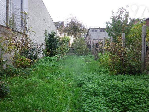 Maison située à PERONNE sur un terrain de 712m²