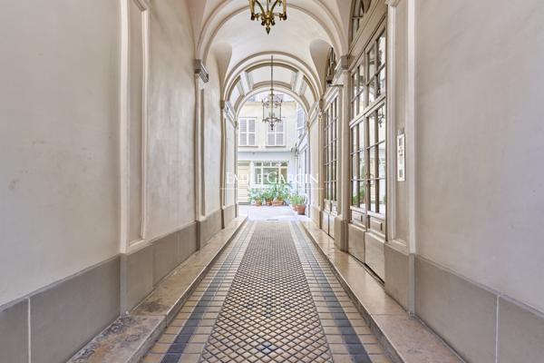 A vendre - appartement - 66 m² - Paris - 75007 - Bac/Grenelle