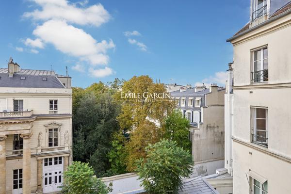 A vendre - appartement - 66 m² - Paris - 75007 - Bac/Grenelle