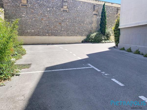 Sète : exclusivité  quartier théâtre Molière place de parking sécurisé