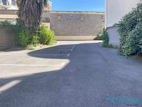 Sète : exclusivité  quartier théâtre Molière place de parking sécurisé