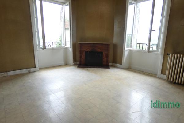 AURILLAC MAISON EN PIERRE Aurillac (15000)