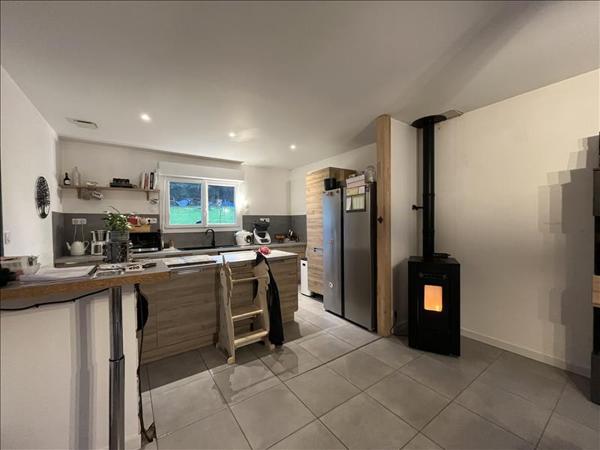 Maison à vendre |  Le Saint |  3 pièces | 84 m²