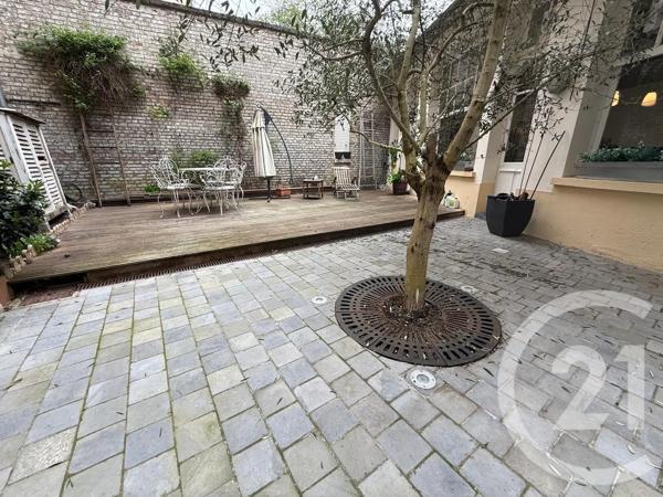 Maison à vendre  7 pièces - 313 m 2   AMIENS  - 80
