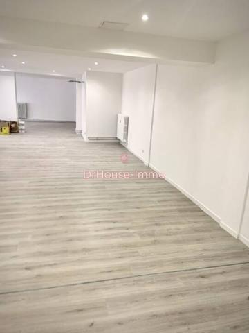 Commerce à vendre 1 pièce de 196 m²