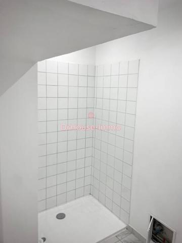 Commerce à vendre 1 pièce de 196 m²