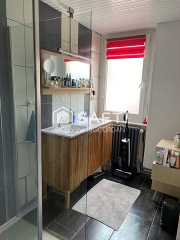 2 Maisons accollées, louées, 243m², Voujeaucourt