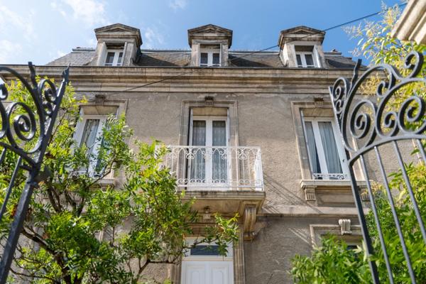 Vente Maison bourgeoise La Rochelle 7 Pièces 240 m²