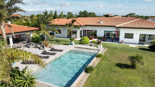 Vente Maison de luxe Perpignan 6 Pièces 300 m²