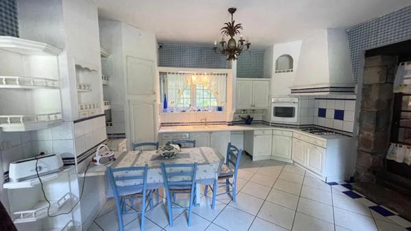 Propriete à vendre SUR 10 HA GOUAREC (22)