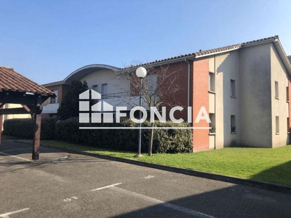 Location Appartement 3 pièces 57.3 m² - Le code d?accès du BAT 4 est : 8394 Toulouse 31200