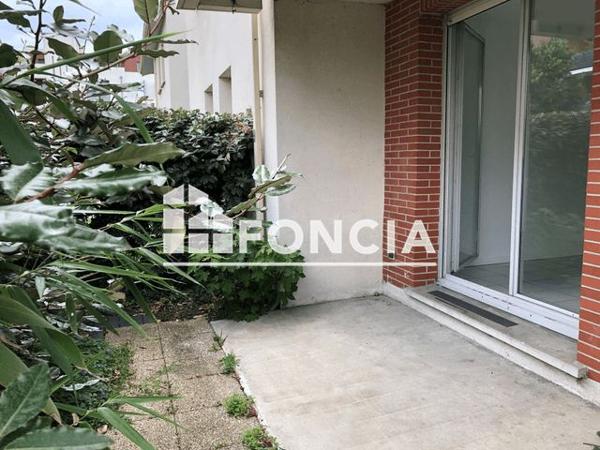 Location Appartement 3 pièces 57.3 m² - Le code d?accès du BAT 4 est : 8394 Toulouse 31200