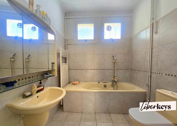 Montpellier La Chamberte - Estanove - Maison de plain-pied - 93 m² - Garage - Terrain 372 M²