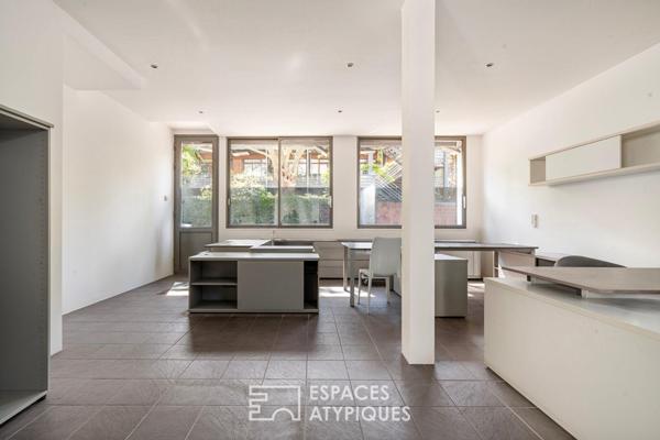 Maison individuelle à réinventer avec garage, terrasse et sous-sol total
