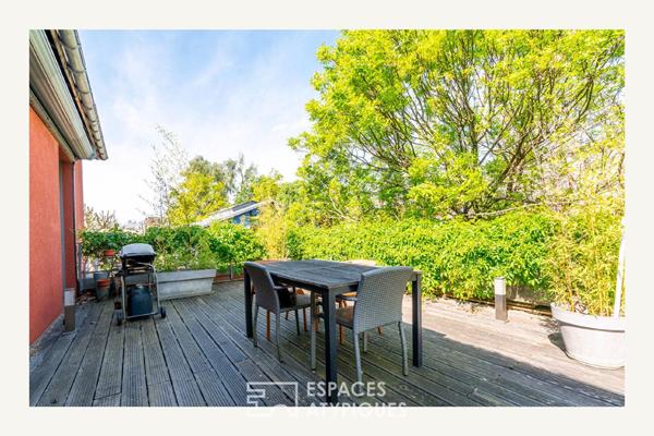 Maison individuelle à réinventer avec garage, terrasse et sous-sol total