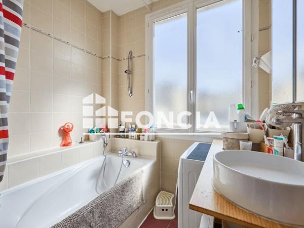 Location Appartement 5 pièces 111 m² - Caen 14000