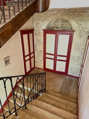 Jegun centre - Maison de maître avec jardin, garages et piscine