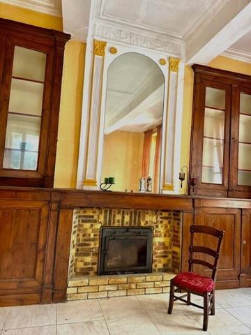 Jegun centre - Maison de maître avec jardin, garages et piscine