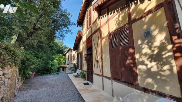 VASTE DOMAINE MENTON.