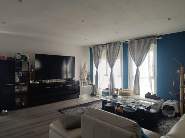 Appartement Port De Bouc 4 pièce(s) 88 m2 ET place de parking