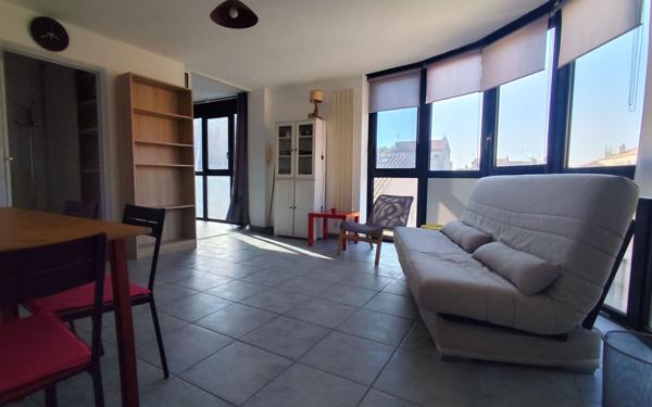 Appartement à vendre    2 pièces • 45 m2 Avignon