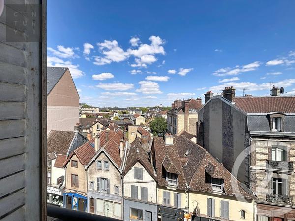 Appartement F3 à vendre  3 pièces - 62,95 m 2   TROYES  - 10