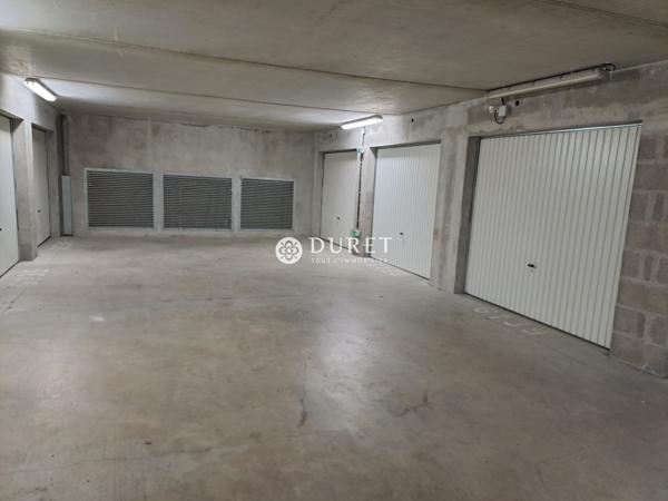 LA ROCHE SUR YON - GARAGE A VENDRE